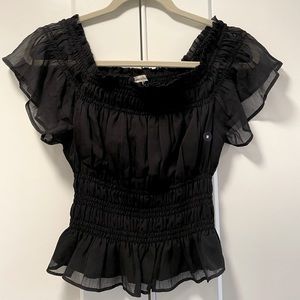 Abercrombie and Fitch black scrunchy top